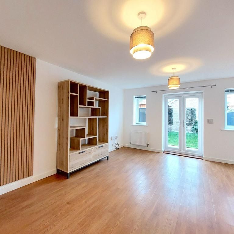 2 bedroom semi-detached house to rent - Photo 1