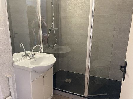 Location Appartement 2 pièces 35m² GRANVILLE 50400 - Photo 3