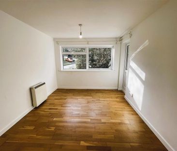 3 bedroom apartment to rent - Photo 2