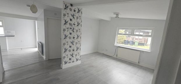 3 bedroom park home to rent - Photo 1