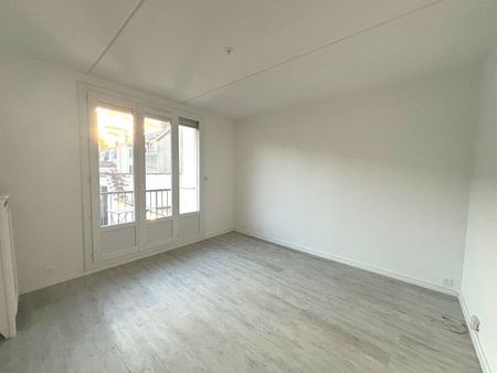 À louer / Studio 22 m² avec balcon, proche gare centre de Reims - Photo 4