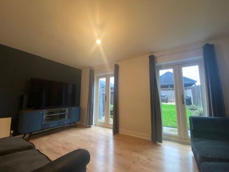 3 bedroom townhouse to rent - Photo 2