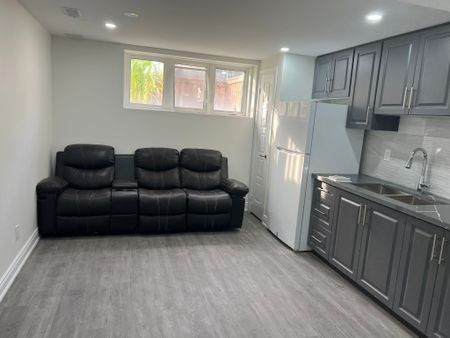 For Lease - 772 MAGNOLIA Terrace Unit# BASEMENT, Milton, Ontario - Photo 3