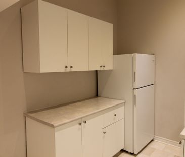 For Lease - 73 Headwater Crescent, Richmond Hill, Ontario - Photo 3
