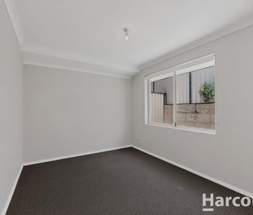 Beautiful 4-Bed Home in Sought-After Somerly Estate - Photo 6