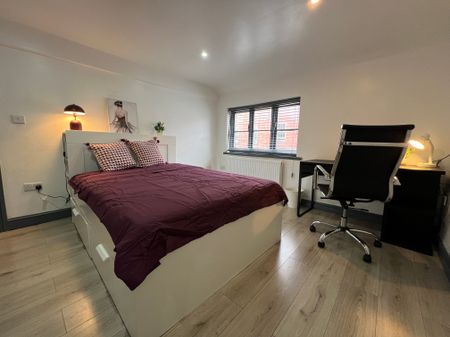 Big Ensuite Rooms In Prime Location - Coventry City Centre - Photo 3