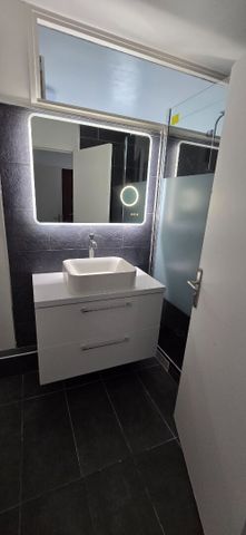 Location Appartement 2 pièces 44m² - Photo 5