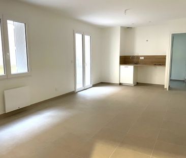 Location Appartement 1 pièce 30m² TOURS 37000 - Photo 2