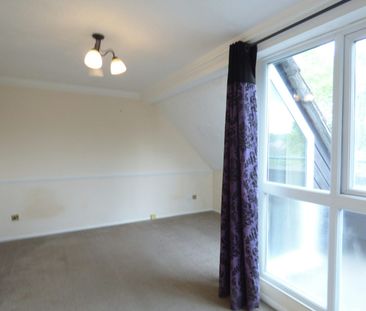 Flat to rent on - Photo 3