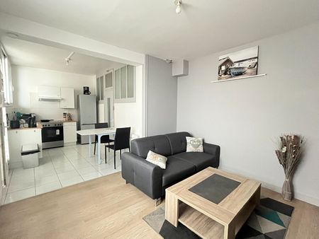 Location Appartement 2 pièces 40m² - Photo 2