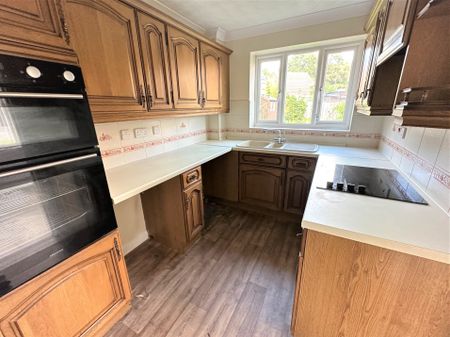 St Marys Grove, Norwich - Photo 3