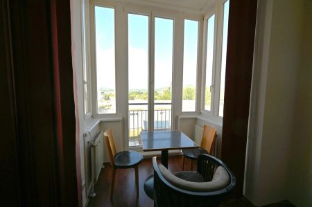 Wohnen mit Stil – Apartment im historischen Gebäude mit Donau-Blick - Photo 2
