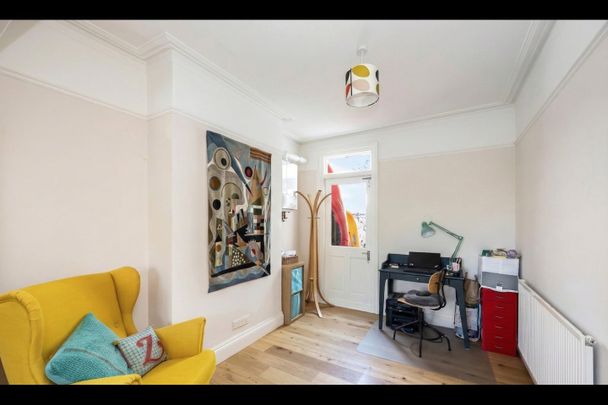 3 Bed Terraced House, Queens Park Rise, BN2 - Photo 1