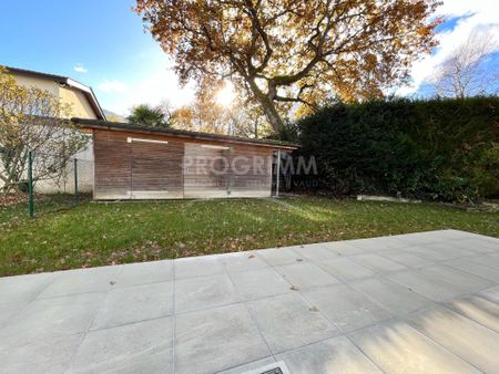 Exclusivity – Villa – 3 bedrooms – 2 bathrooms – - Parking spaces - Photo 3