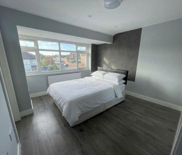 6 bedroom terraced house to rent - Photo 4