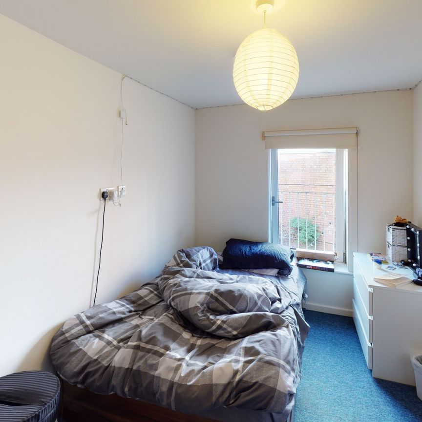 Student Properties to Let - Photo 1