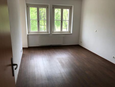 Traumhafte 3-Raum Wohnung in Stadtvilla mit EBK, Halberstadt - Foto 2