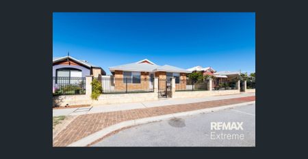 Walk to Everything - Photo 5