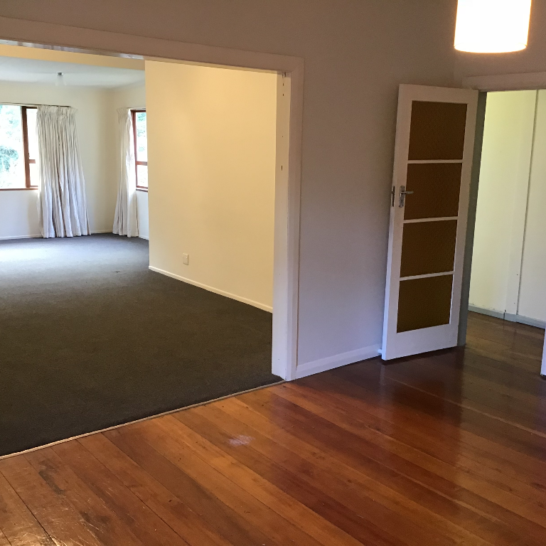 Stunning Character Home in Hataitai - A pet allowed - Photo 1