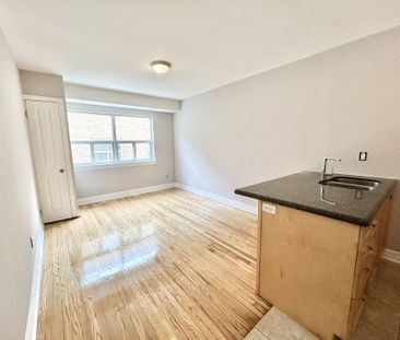 For Lease - 15 Thirty Third Street Unit# 207, Toronto, Ontario - Photo 3