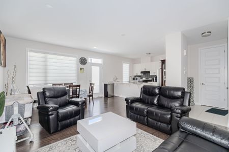 For Lease - 621 Alopex Row, Stittsville - Munster - Richmond, Ontario - Photo 4