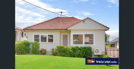 Popular location on the Carlingford border - Photo 2