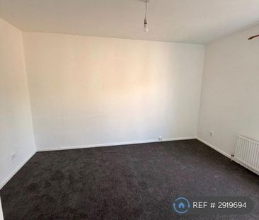 3 bedroom end of terrace house to rent - Photo 2