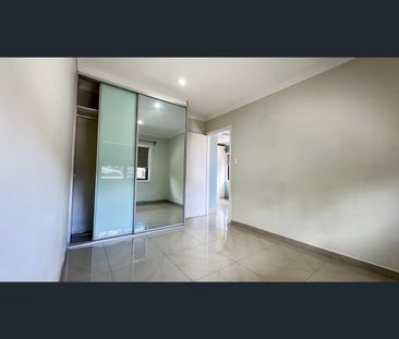 14a Ohlfsen Road, Minto, NSW 2566 - Photo 2