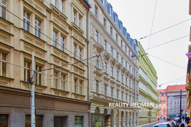 Pronájem bytu 2+kk 72 m² - Photo 1
