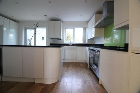 Petts Hill, Northolt - Photo 5