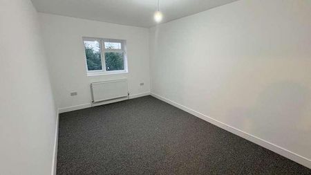 Wednesfield Road, Willenhall, WV13 - Photo 2