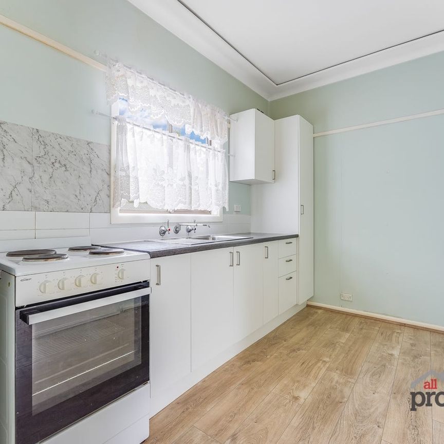 GREAT LOCATION - AVAILABLE NOW - Photo 1