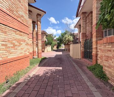 6/32 Comer Street, Como WA 6152 - Villa For Rent | Domain - Photo 4