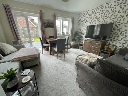 Natasha Gardens, Poole, Dorset, BH12 - Photo 5