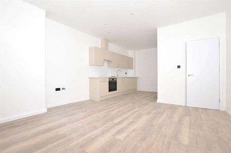 Queensway House, London Road, Redhill, Surrey, RH1 - Photo 2