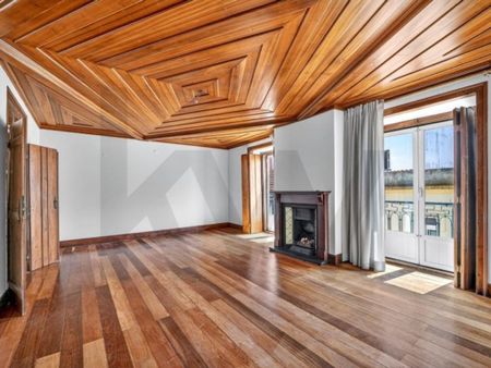 4 bedroom luxury Apartment for rent in Misericórdia, Portugal - Photo 2