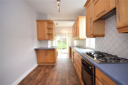 42, Newlaithes Road, Horsforth, Leeds, West Yorkshire, LS18 4LG - Photo 3