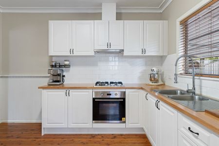 519 Prune Street, Lavington NSW 2641 - House For Rent | Domain - Photo 5