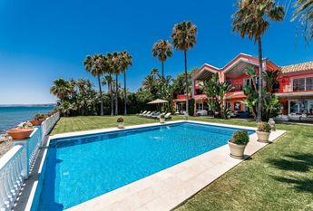 Luxury Villa for rent in San Pedro de Alcántara, Andalusia