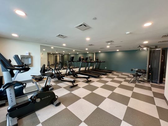 Bertram Beauty: 1 Bdrm+Den on the 28th Floor - Photo 1