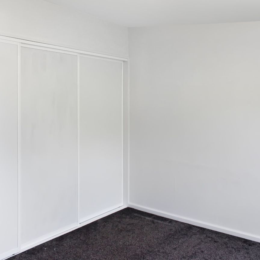 355 Clyde Road, Bryndwr - Photo 1