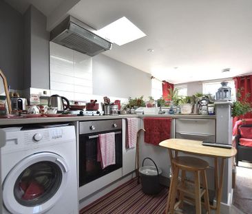 1 bedroom semi-detached bungalow to rent - Photo 4