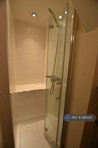 4 bedroom terraced house to rent - Photo 2