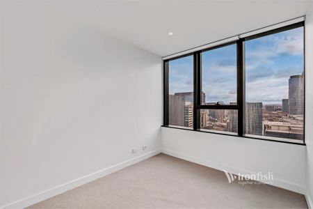 2 Bed, 1 Bath - Photo 2