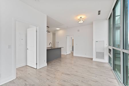 1185 The Queensway Avenue #508 - Photo 3