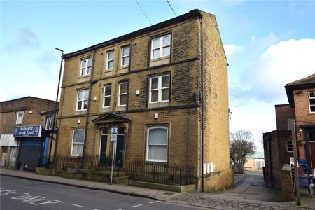 5a, Manor House Street, Pudsey, West Yorkshire, LS28 7BJ - Photo 2