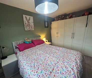 3 bedroom terraced house to rent - Photo 6