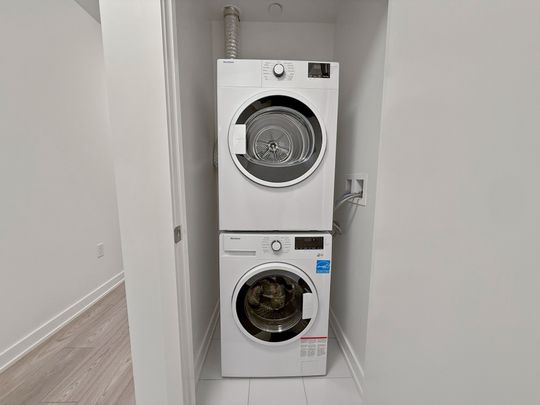 For Lease - 120 Broadway Avenue Unit# 515, Toronto, Ontario - Photo 1