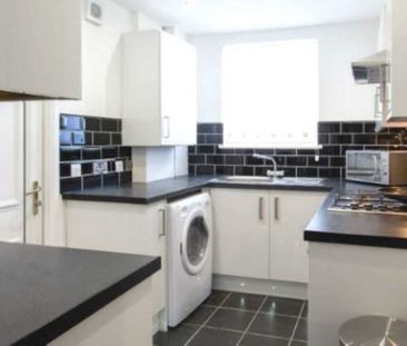 Highfield Road, Salford - Photo 4