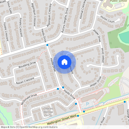 32 Collins Crescent #Lower, Aurora, Aurora Heights